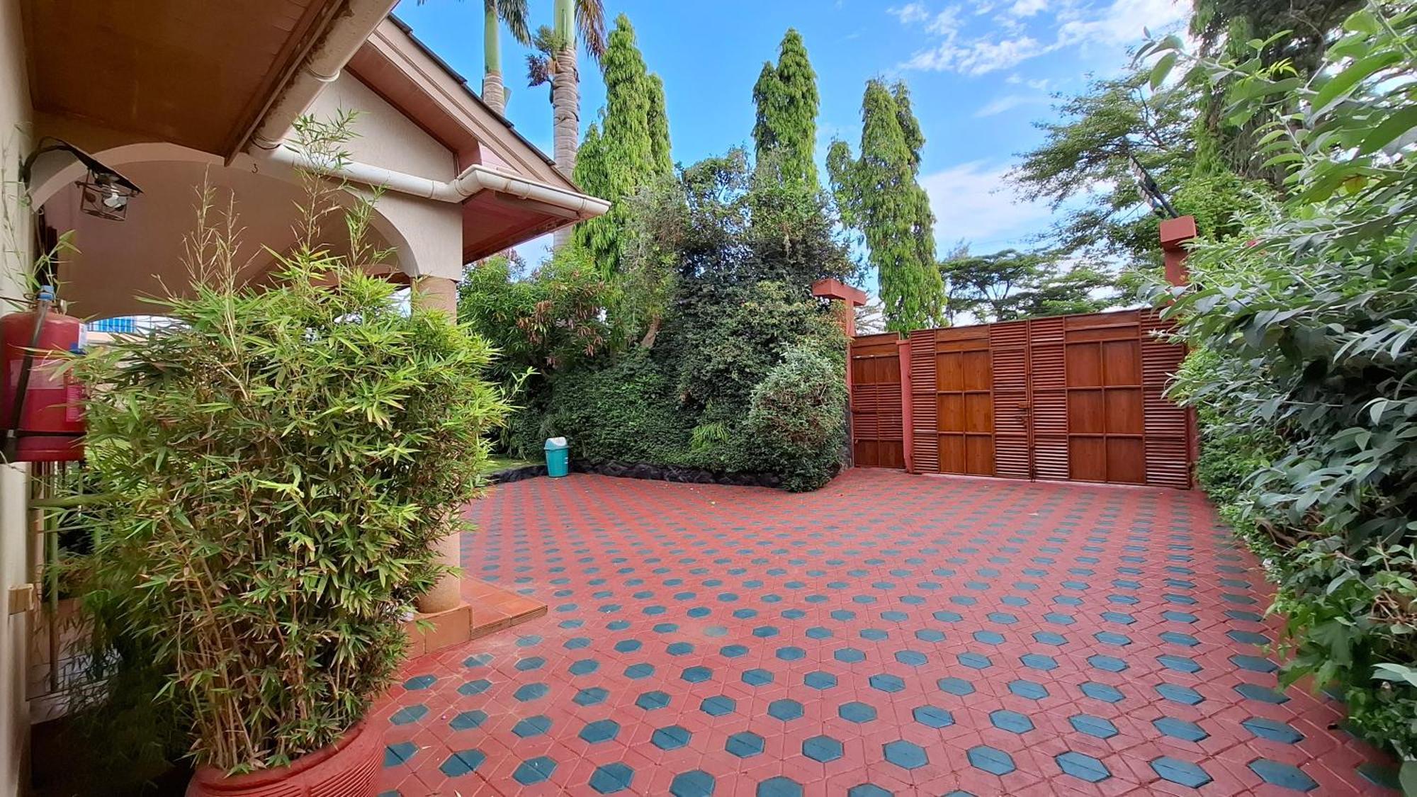 Korona House Hotel Arusha Ngoại thất bức ảnh